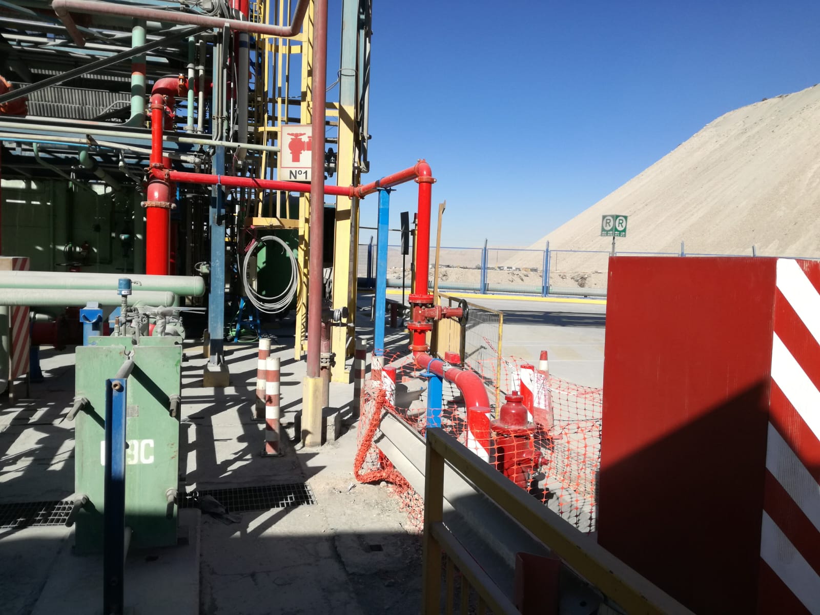 Fabricación/montajes de estructuras (piping, parques, todas las industrias)